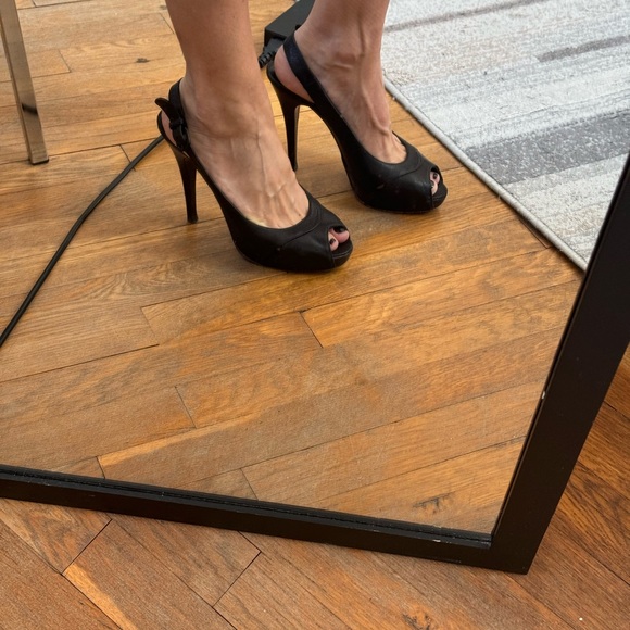 Stuart Weitzman Black leather slingback open toe pumps sz 8 - Picture 6 of 6